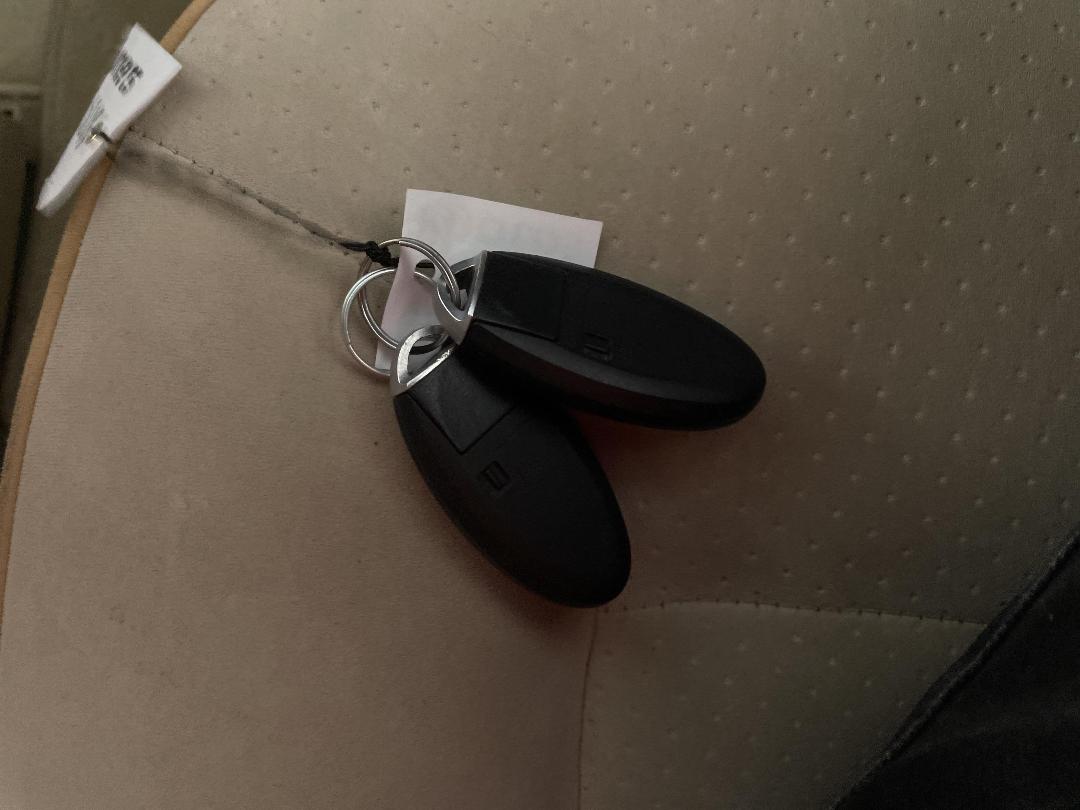 Photo '22' of Nissan Serena