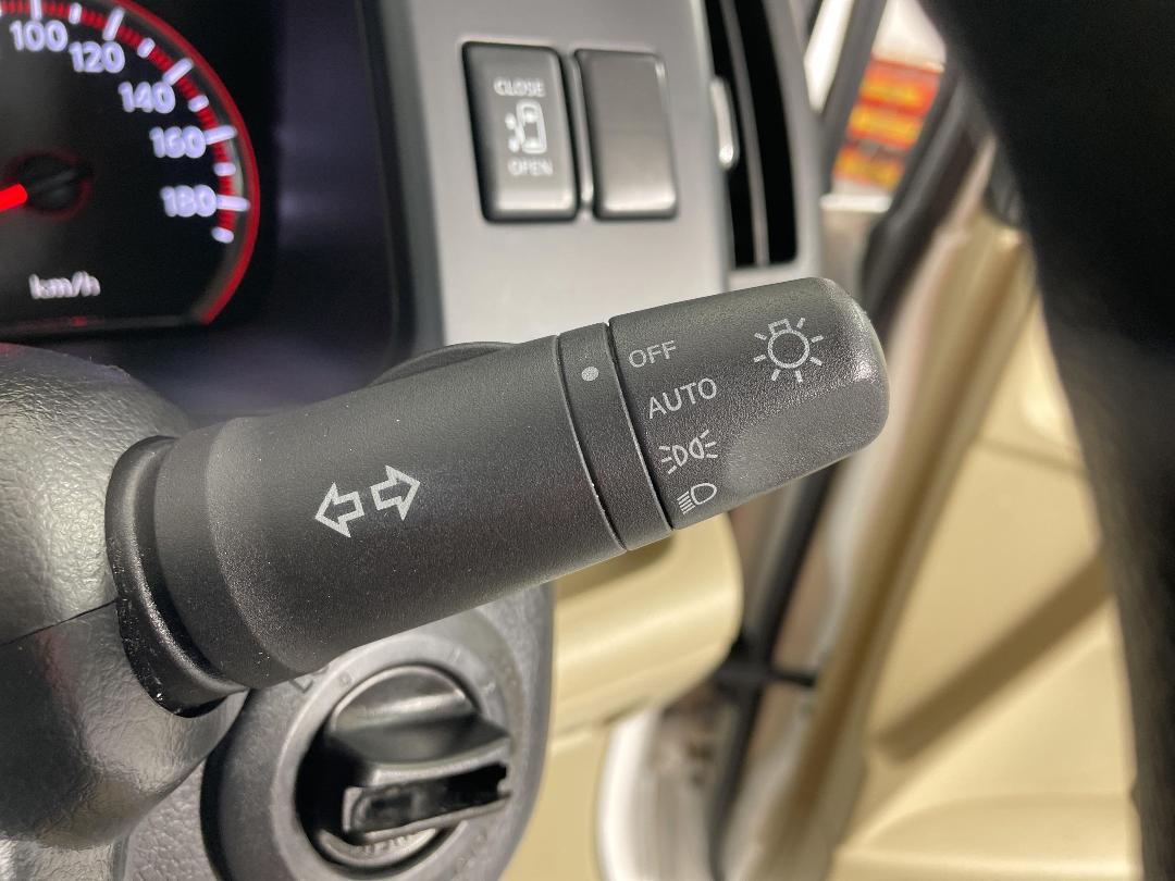 Photo '26' of Nissan Serena