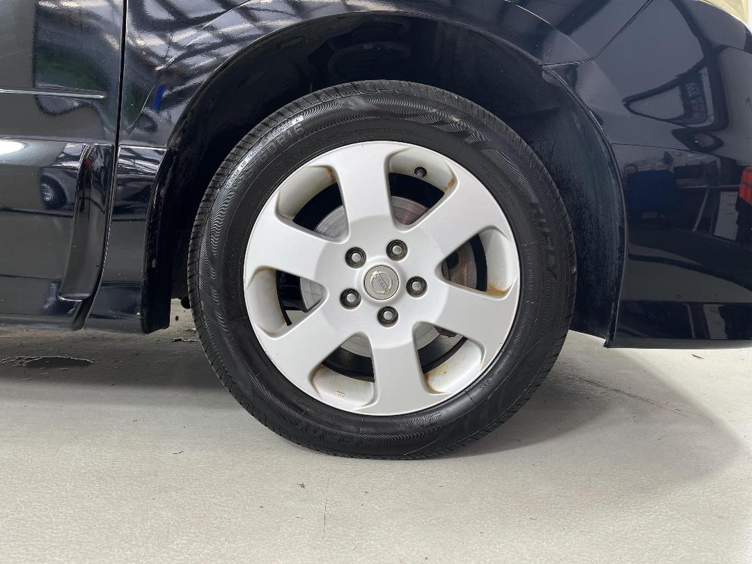 Photo '9' of Nissan Serena