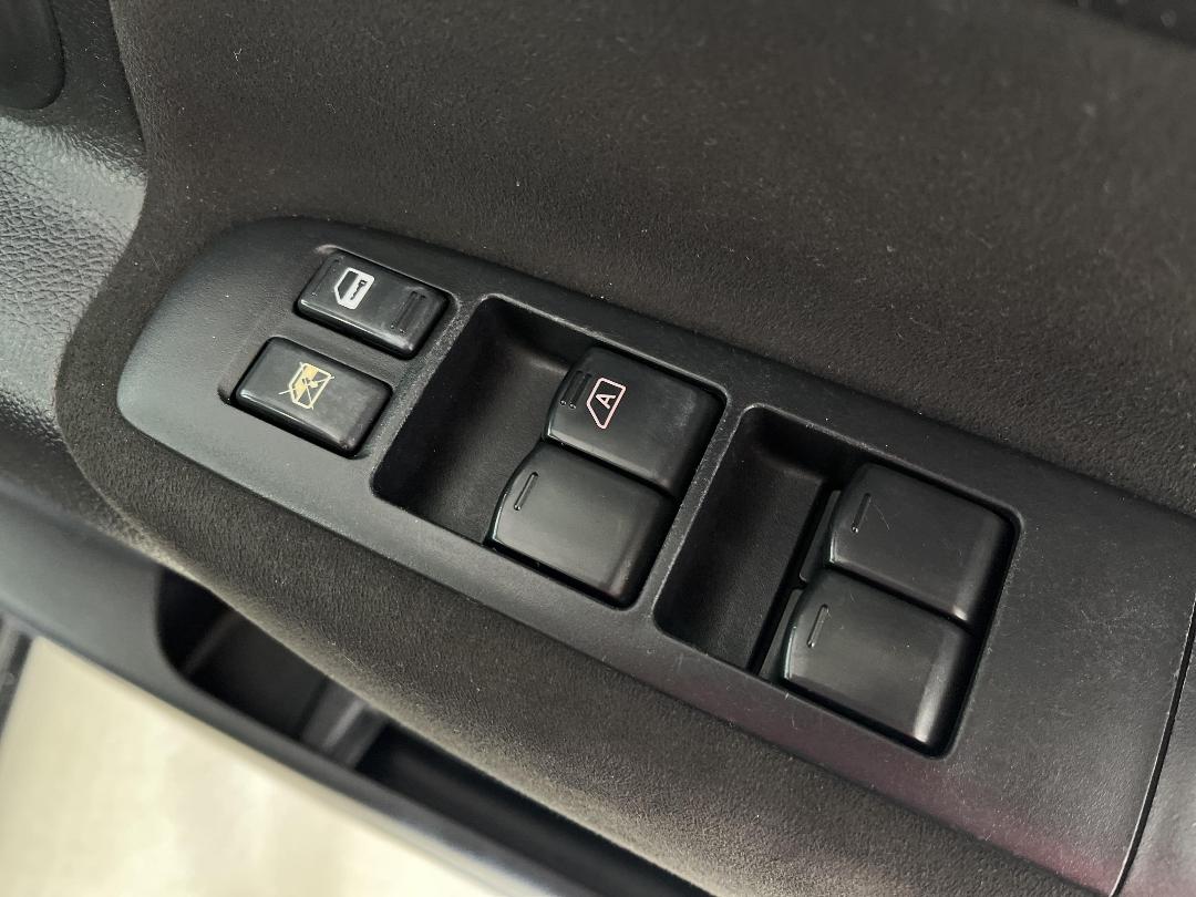 Photo '22' of Nissan Serena