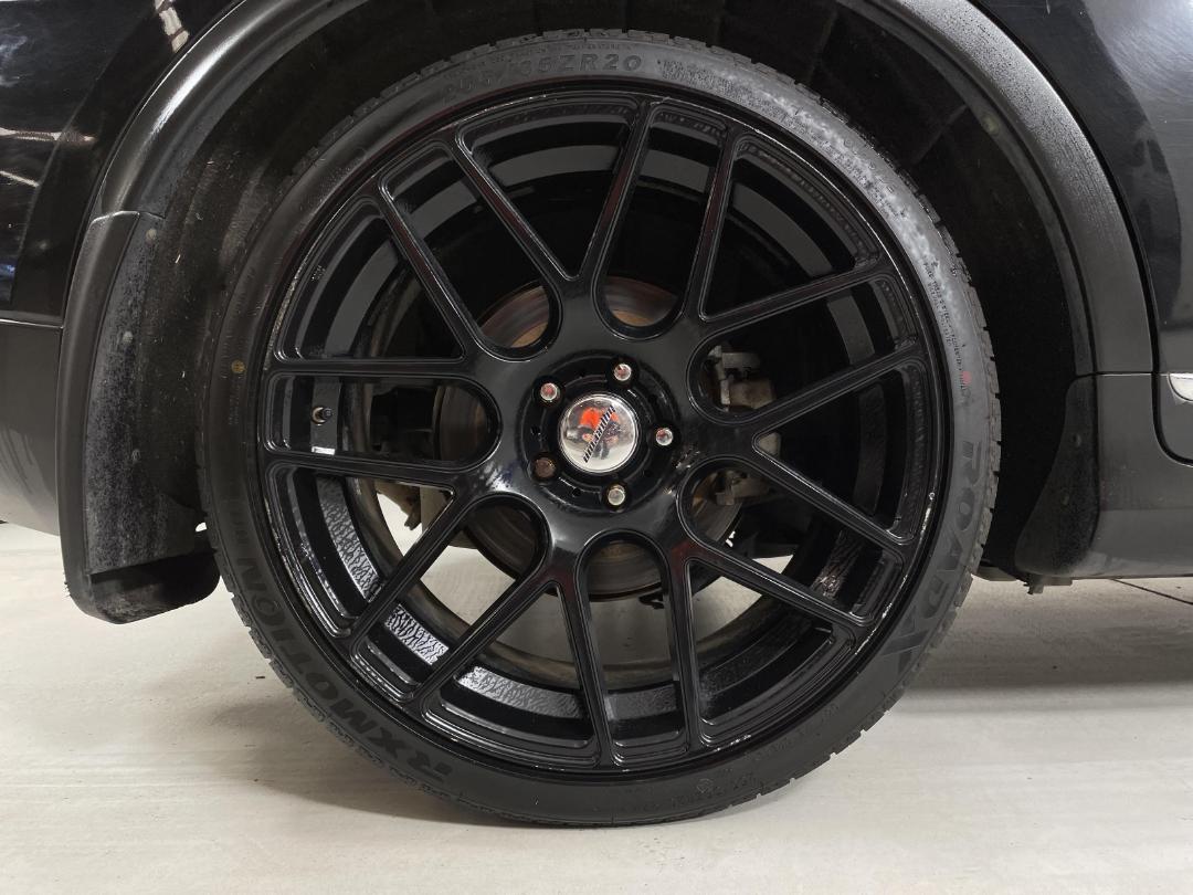 Photo '7' of Nissan Skyline