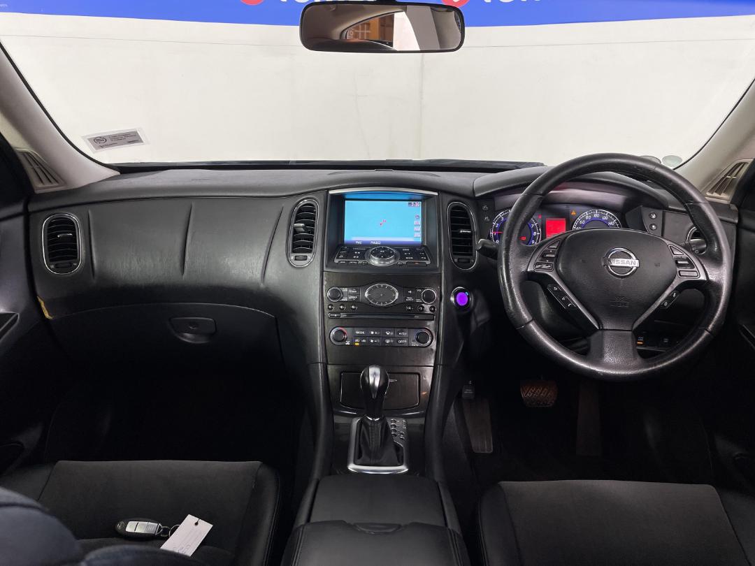 Photo '12' of Nissan Skyline