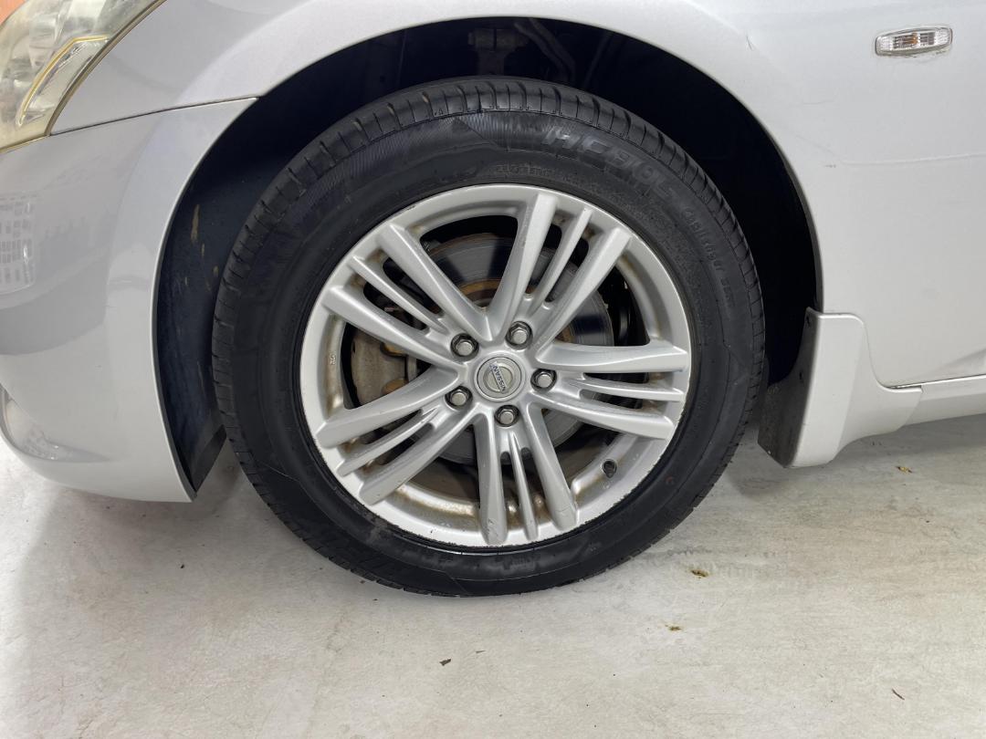 Photo '10' of Nissan Skyline