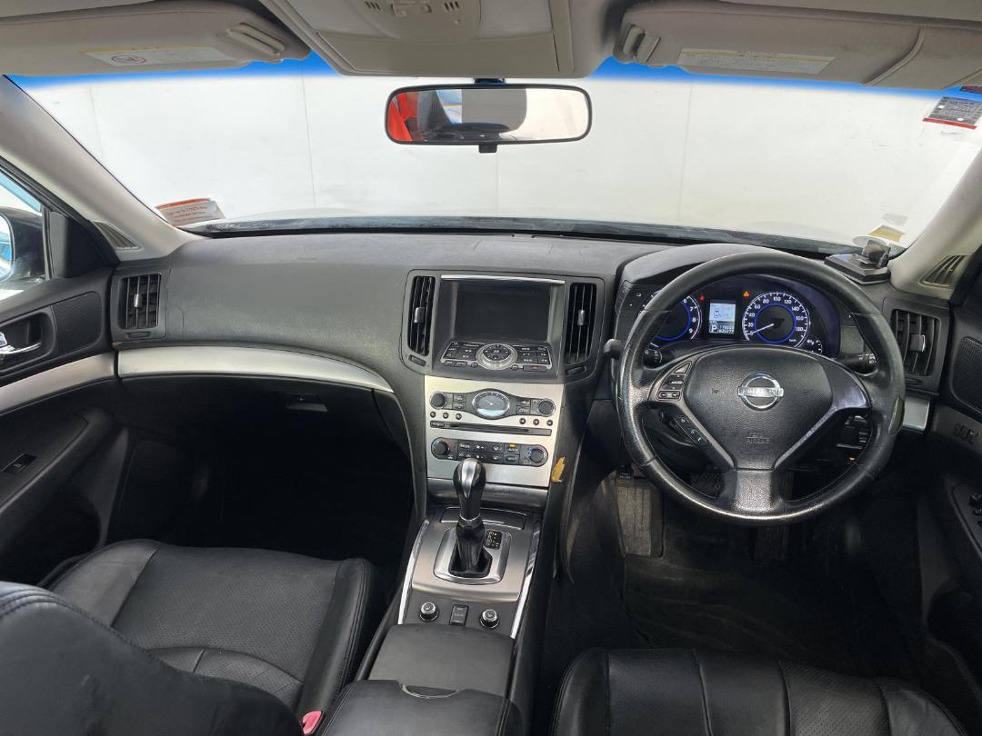 Photo '17' of Nissan Skyline