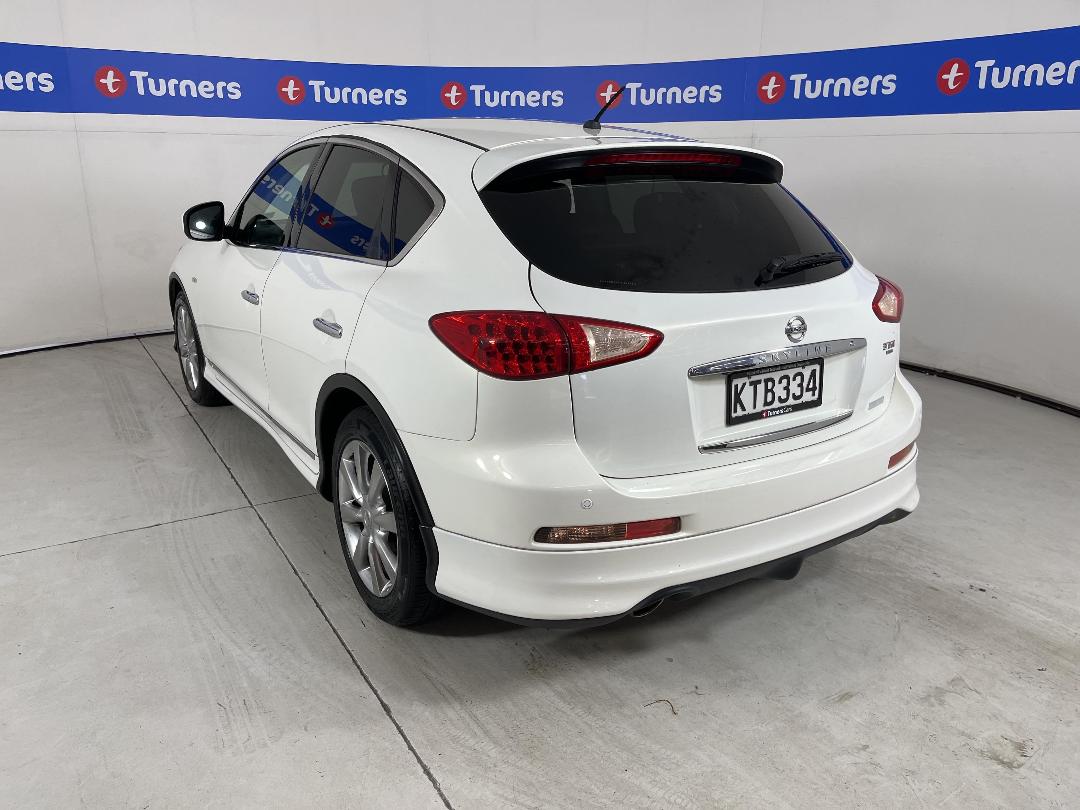 Photo '5' of Nissan Skyline