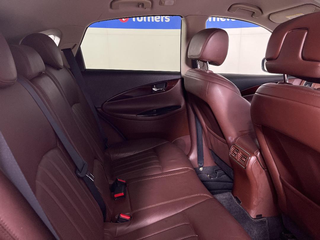 Photo '20' of Nissan Skyline