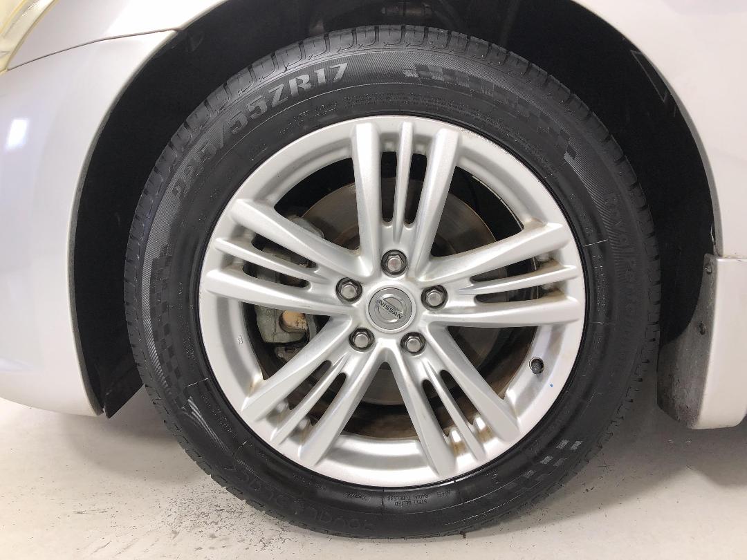 Photo '10' of Nissan Skyline