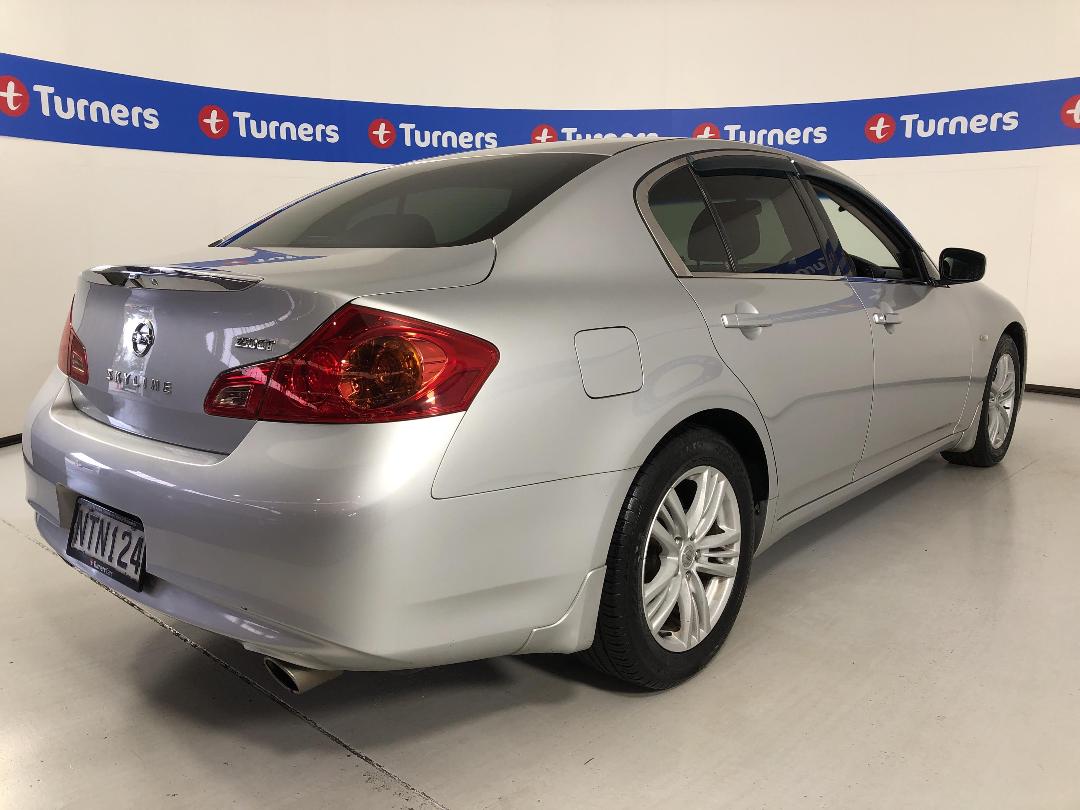 Photo '7' of Nissan Skyline