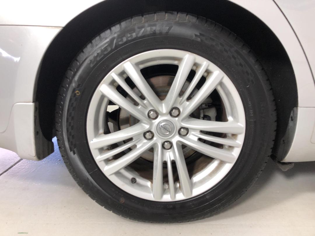 Photo '12' of Nissan Skyline