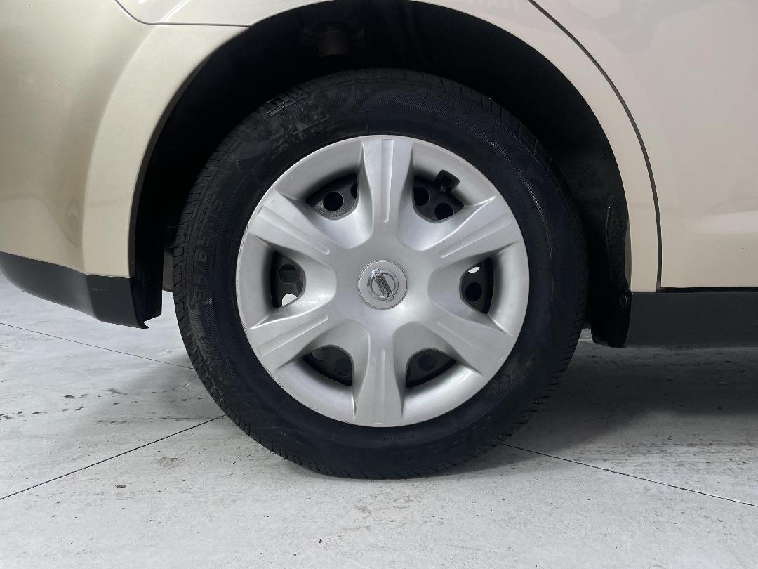 Photo '12' of Nissan Tiida Photo '12' of Nissan Tiida