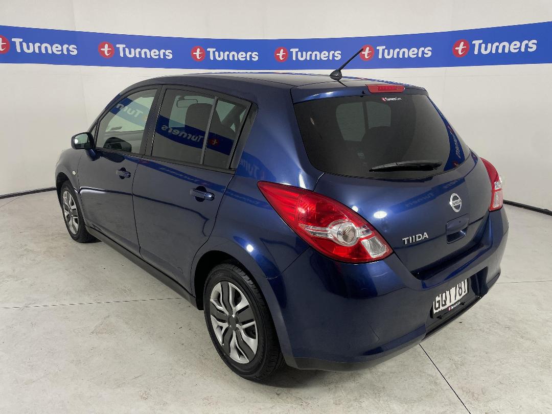 Photo '5' of Nissan Tiida Photo '5' of Nissan Tiida