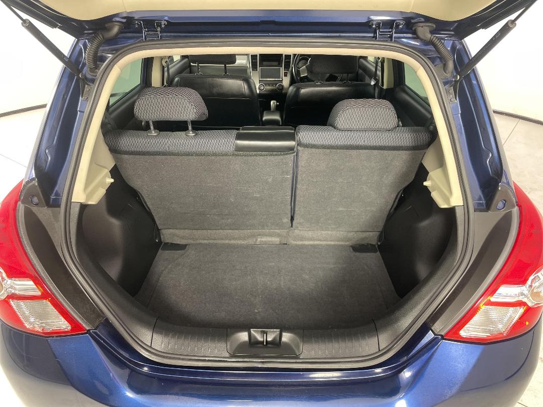 Photo '14' of Nissan Tiida Photo '14' of Nissan Tiida