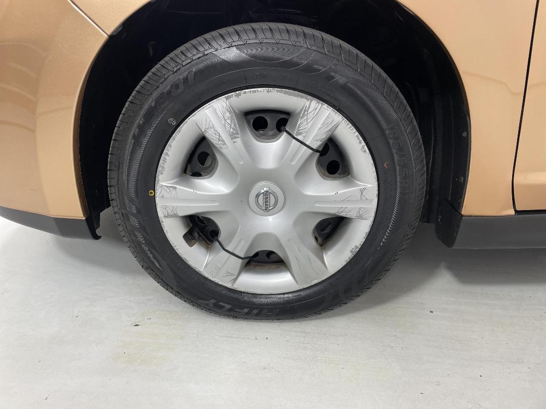 Photo '10' of Nissan Tiida