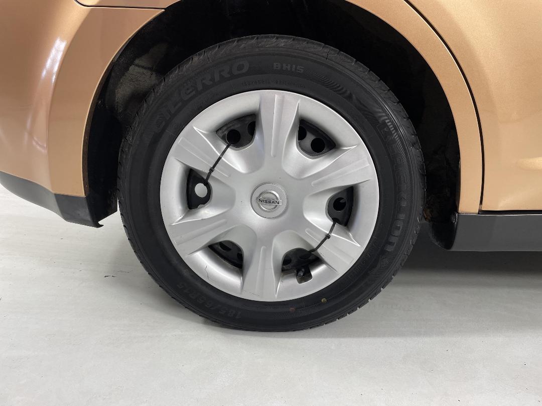 Photo '12' of Nissan Tiida