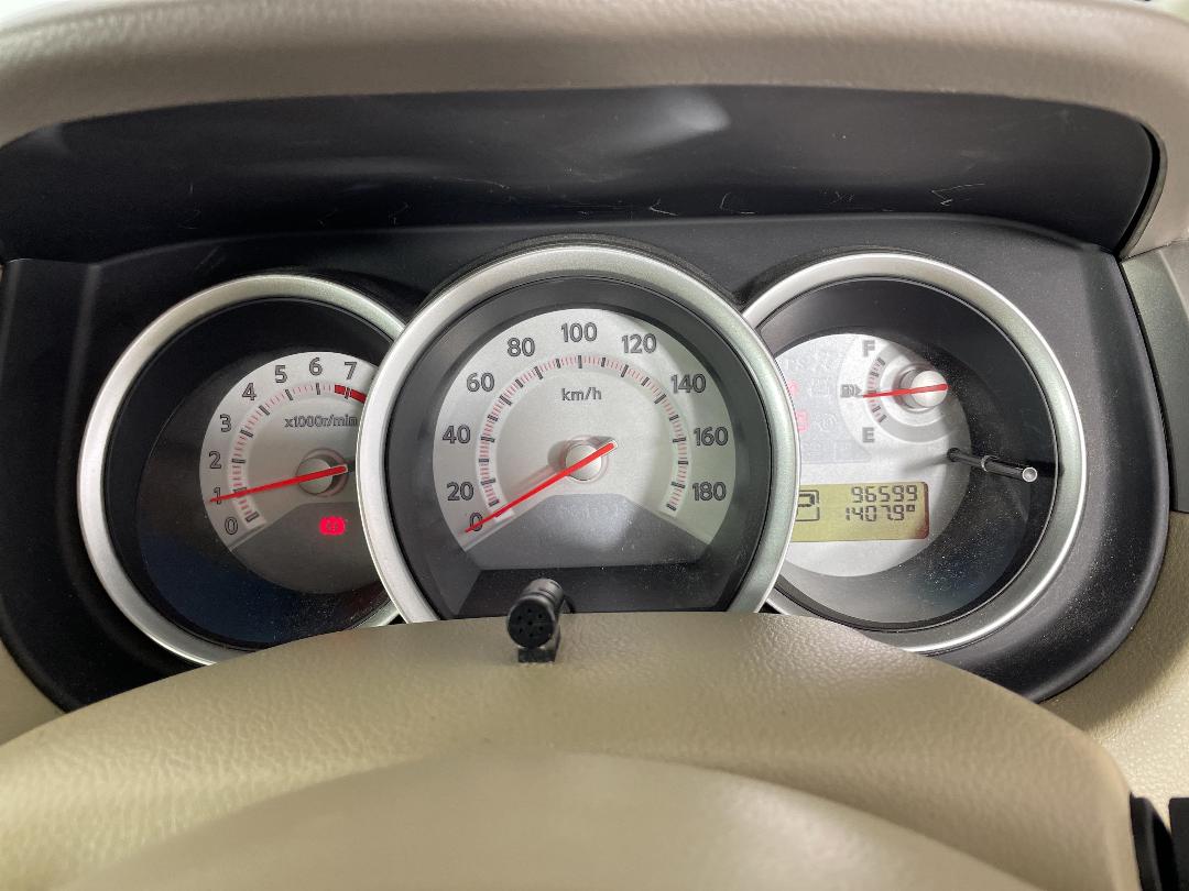 Photo '21' of Nissan Tiida