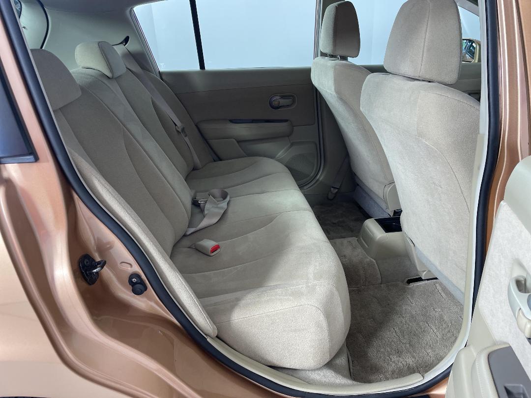 Photo '20' of Nissan Tiida