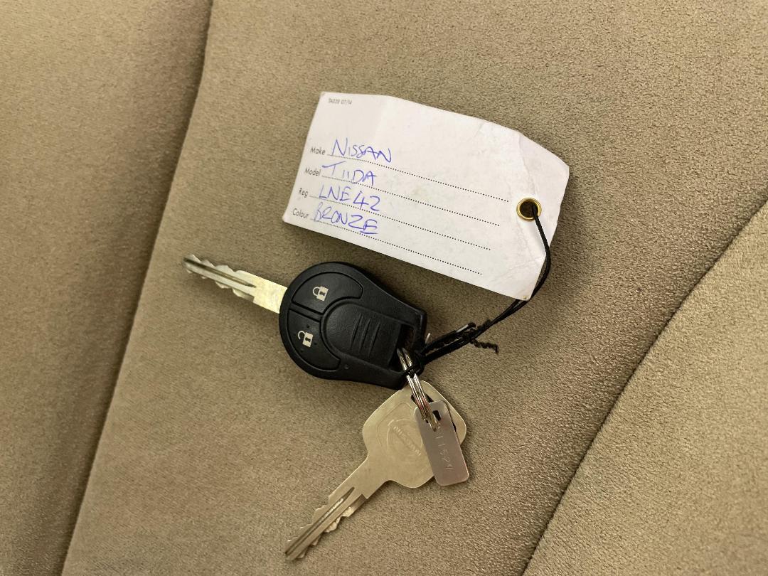 Photo '22' of Nissan Tiida