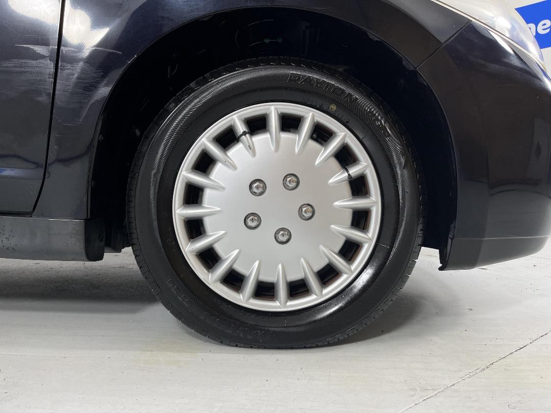 Photo '9' of Nissan Tiida