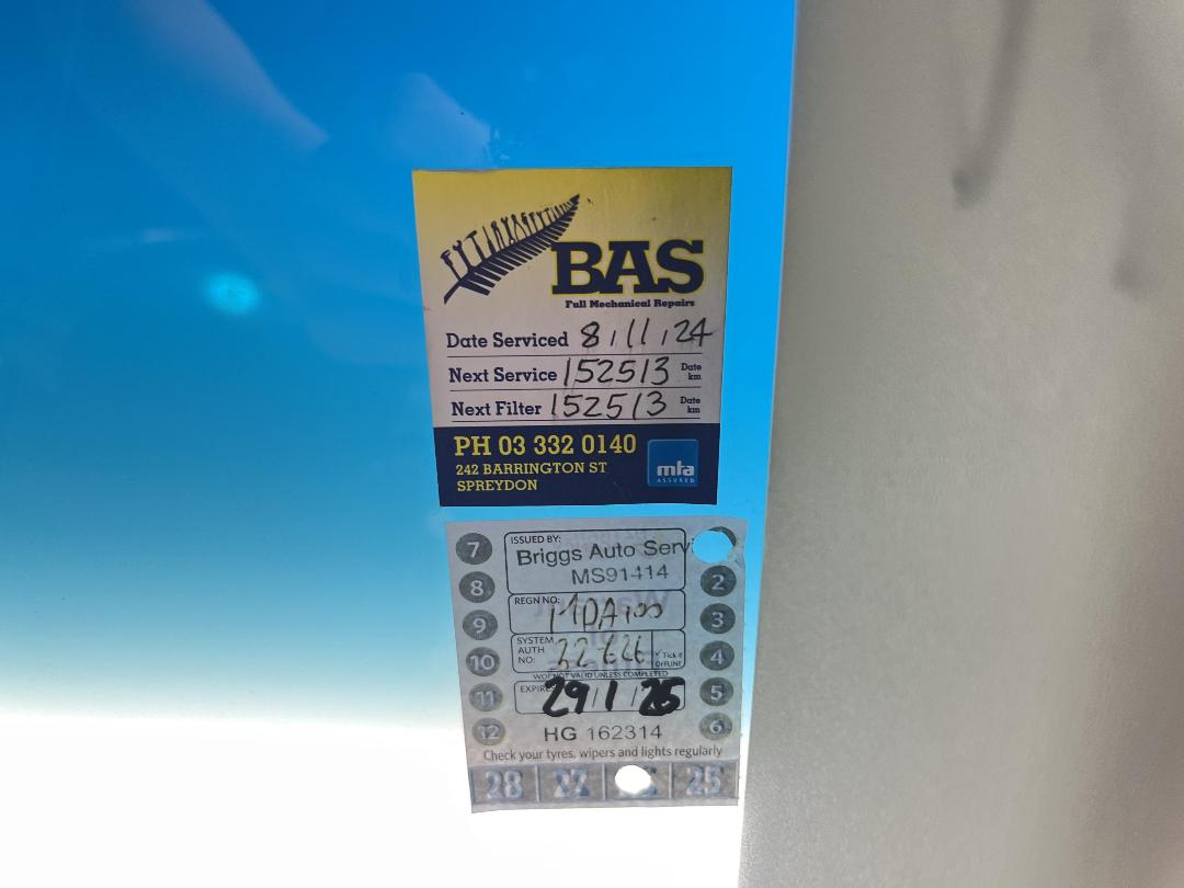 Photo '25' of Nissan Tiida