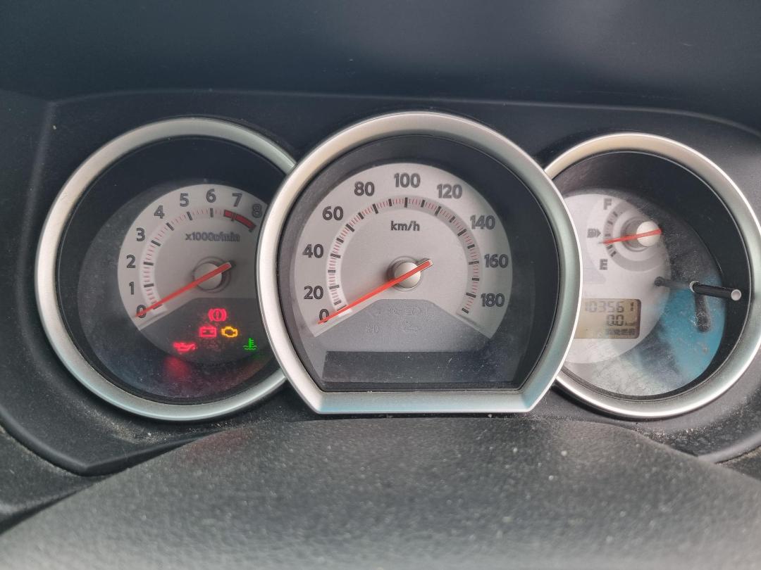 Photo '16' of Nissan Tiida Photo '16' of Nissan Tiida