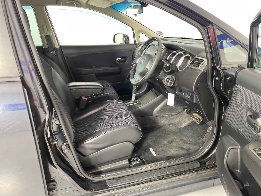 Photo '16' of Nissan Tiida