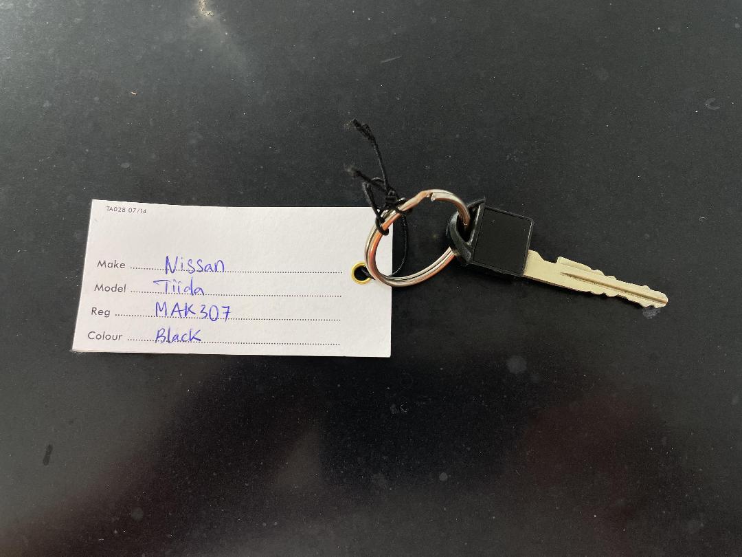 Photo '22' of Nissan Tiida