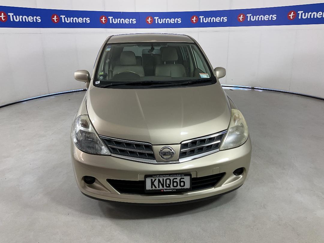 Photo '2' of Nissan Tiida