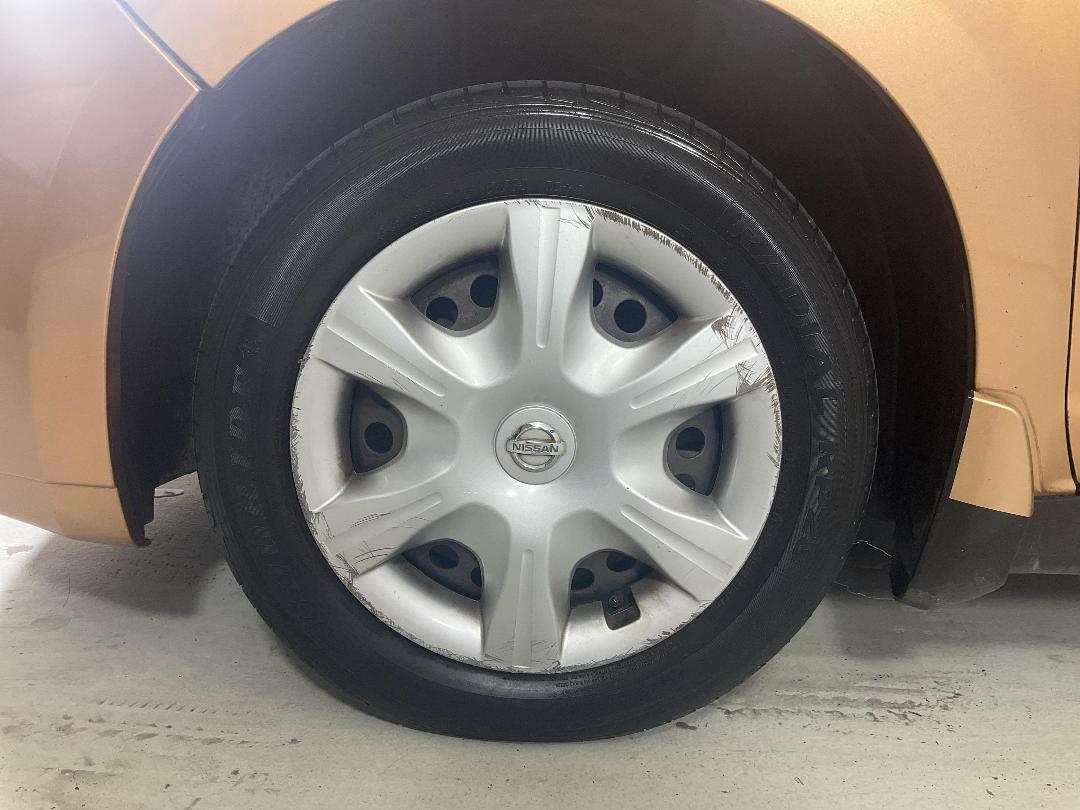 Photo '10' of Nissan Tiida Photo '10' of Nissan Tiida