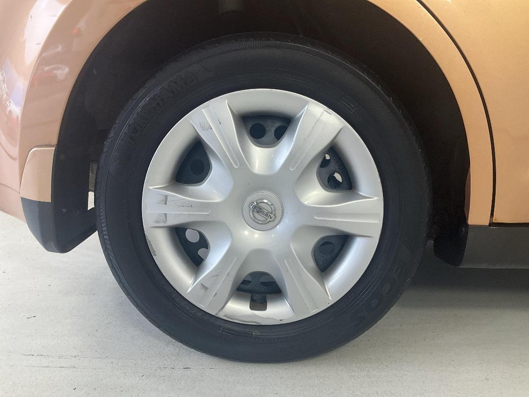 Photo '12' of Nissan Tiida Photo '12' of Nissan Tiida