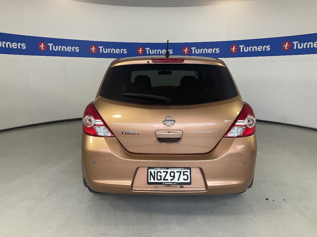 Photo '6' of Nissan Tiida Photo '6' of Nissan Tiida