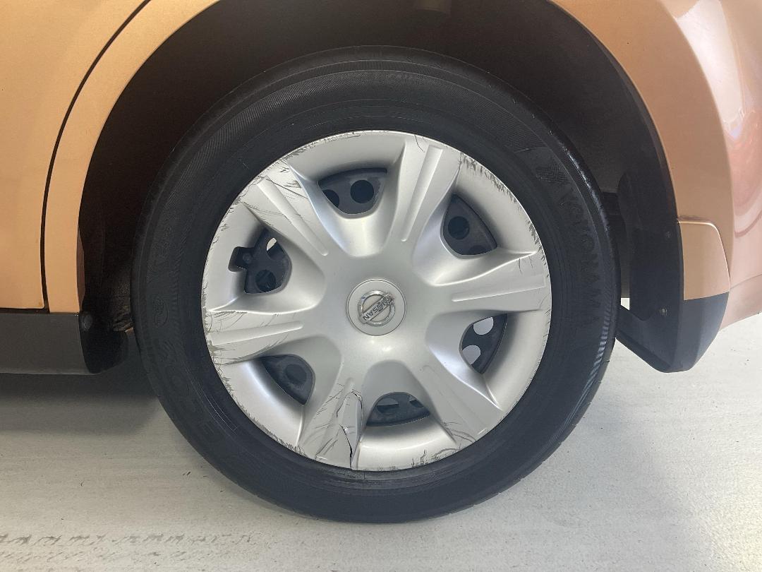 Photo '11' of Nissan Tiida Photo '11' of Nissan Tiida