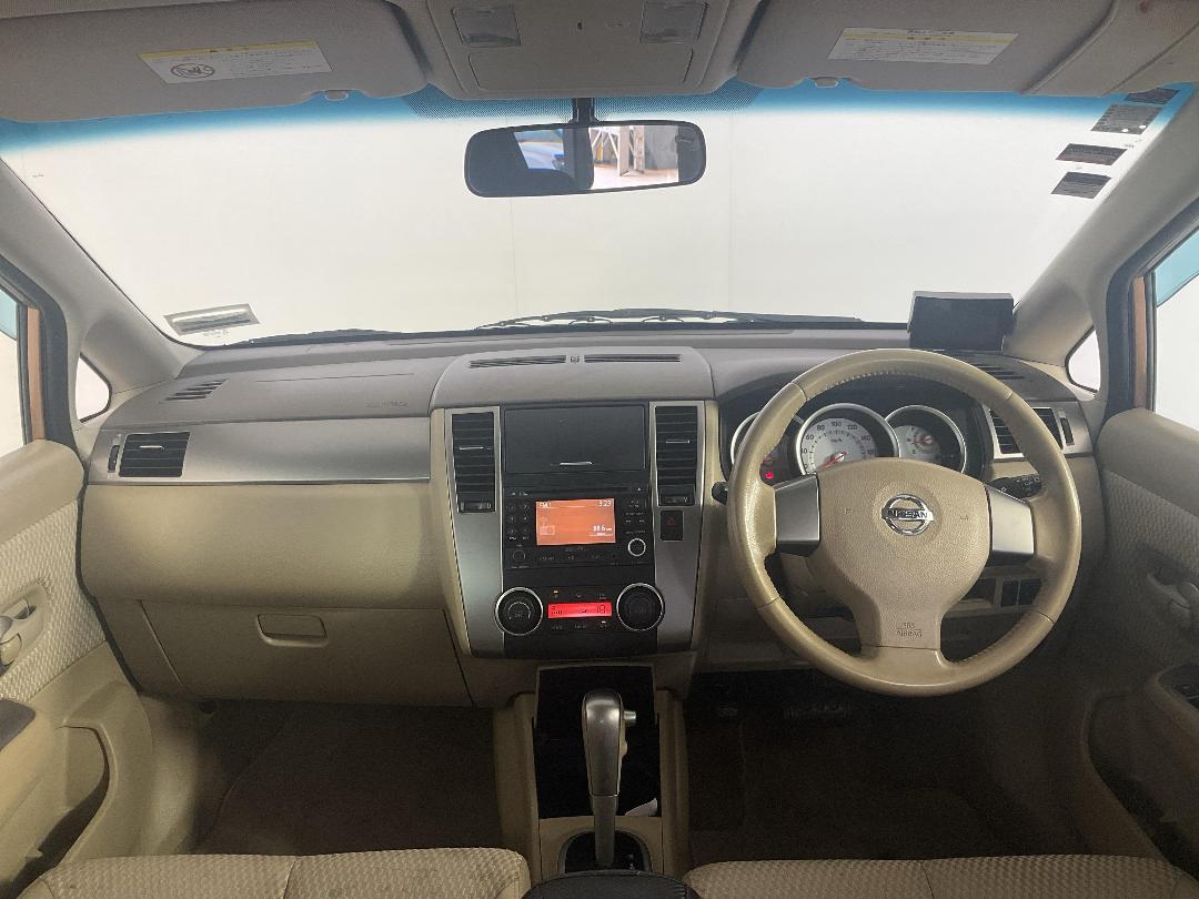 Photo '17' of Nissan Tiida Photo '17' of Nissan Tiida