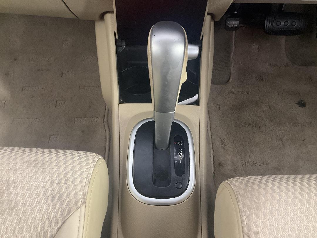 Photo '18' of Nissan Tiida Photo '18' of Nissan Tiida