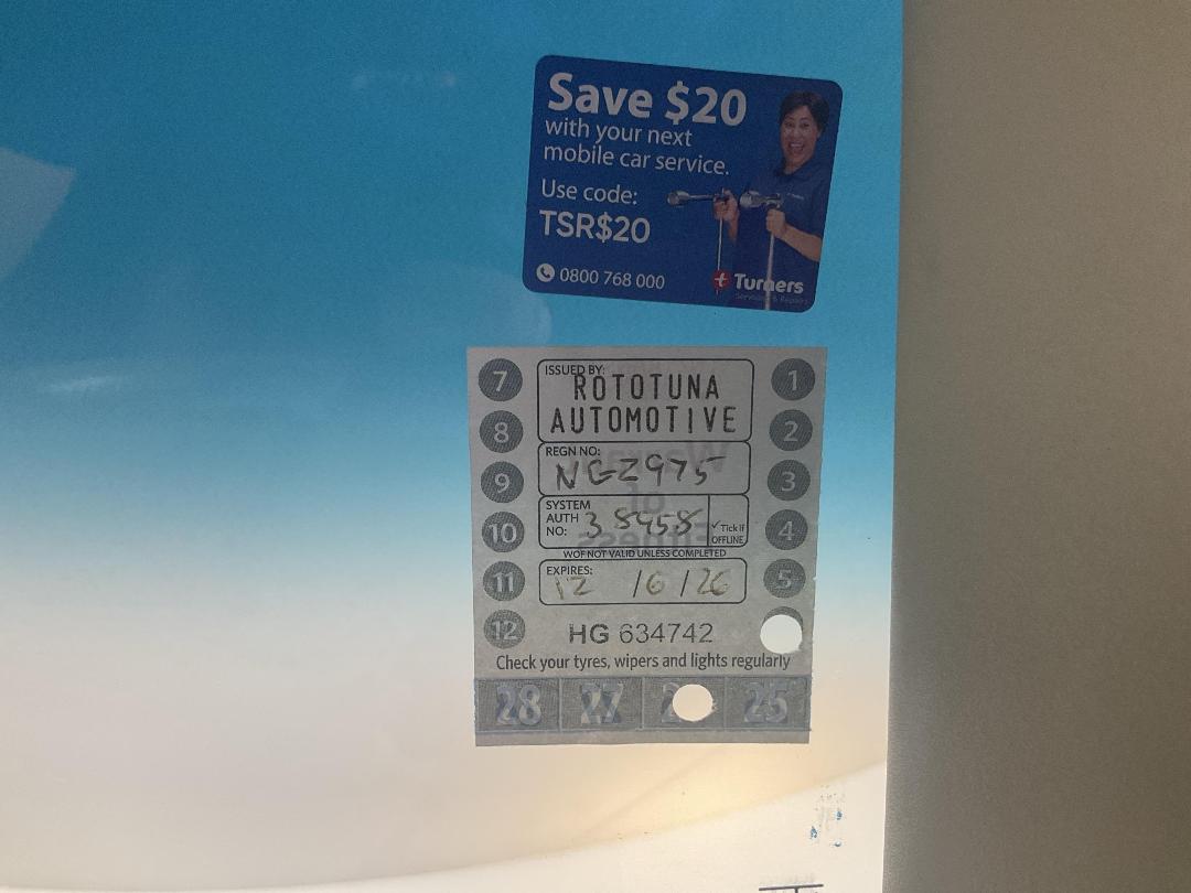 Photo '25' of Nissan Tiida Photo '25' of Nissan Tiida