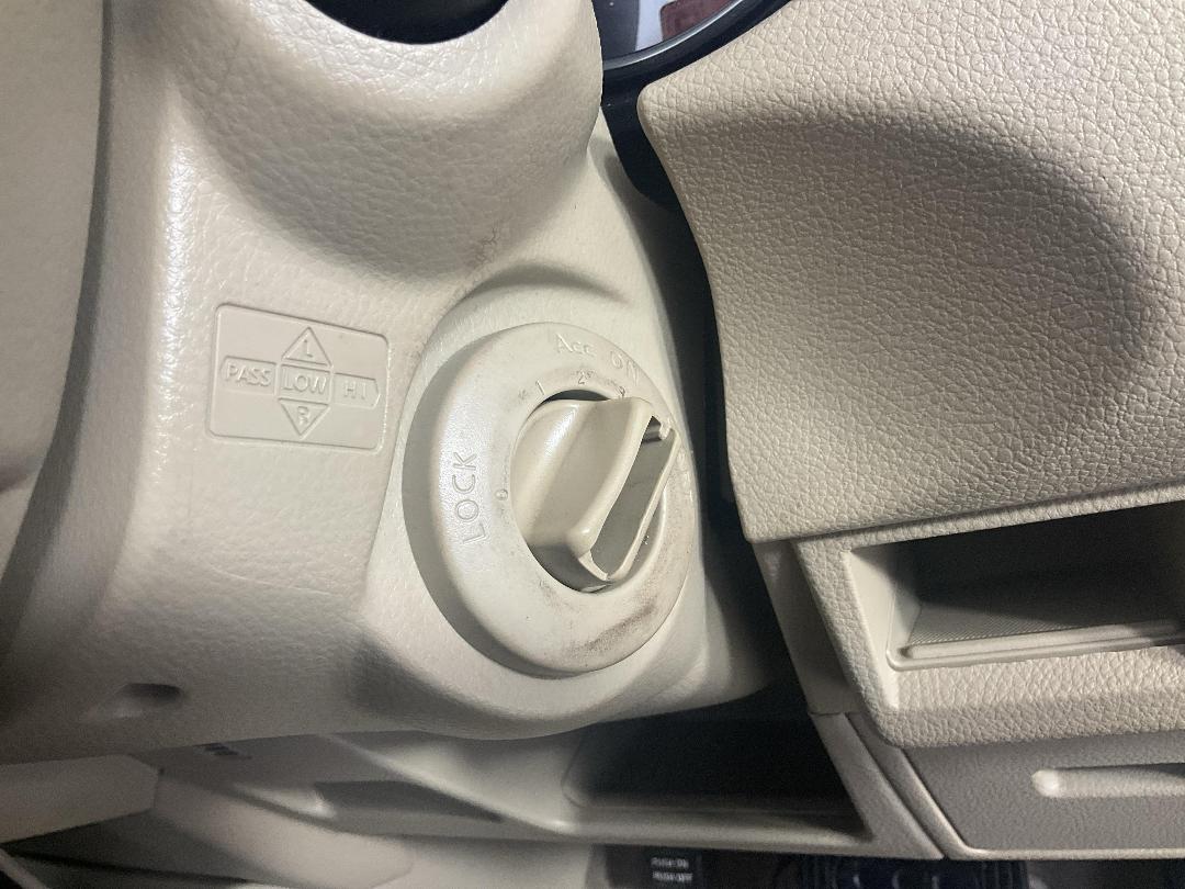 Photo '27' of Nissan Tiida Photo '27' of Nissan Tiida