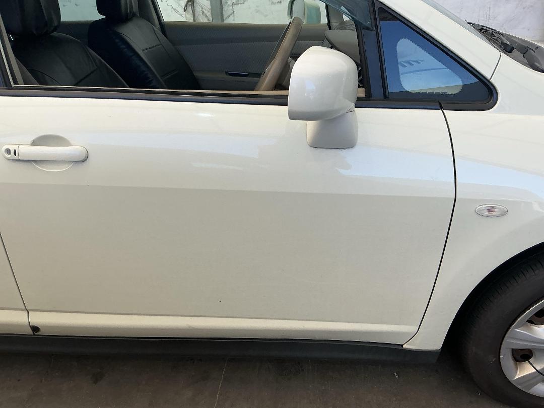 Photo '17' of Nissan Tiida