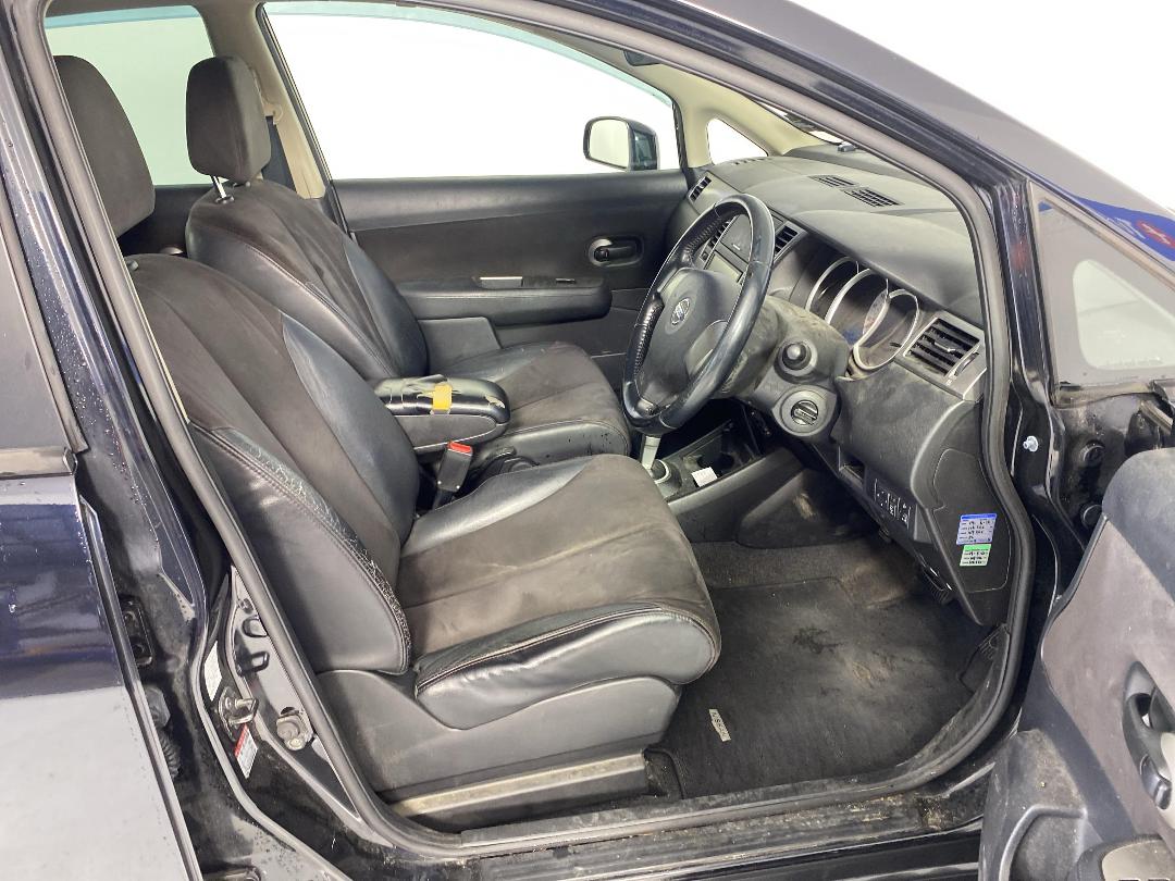 Photo '16' of Nissan Tiida