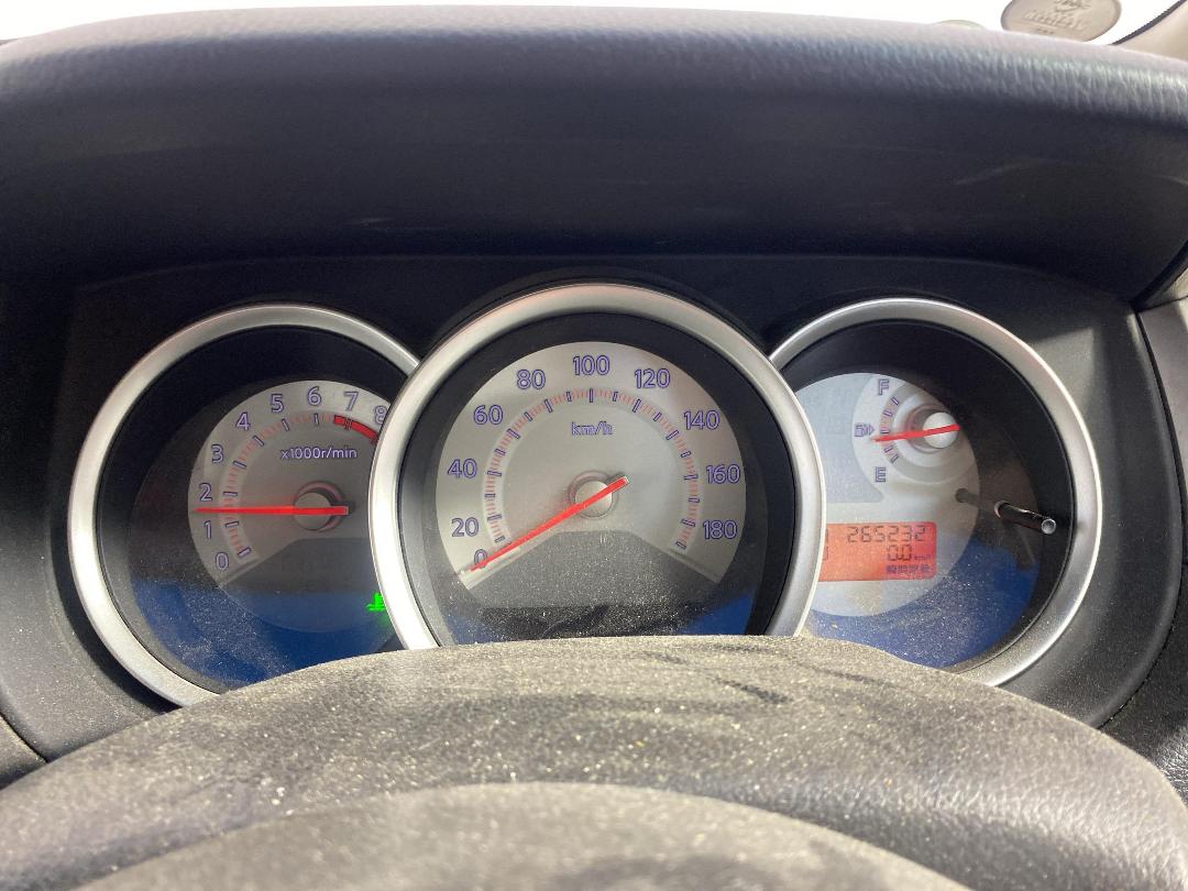 Photo '21' of Nissan Tiida