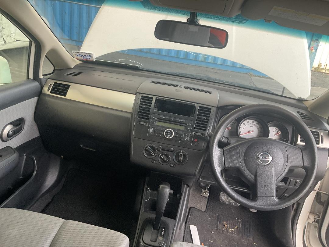 Photo '24' of Nissan Tiida Latio