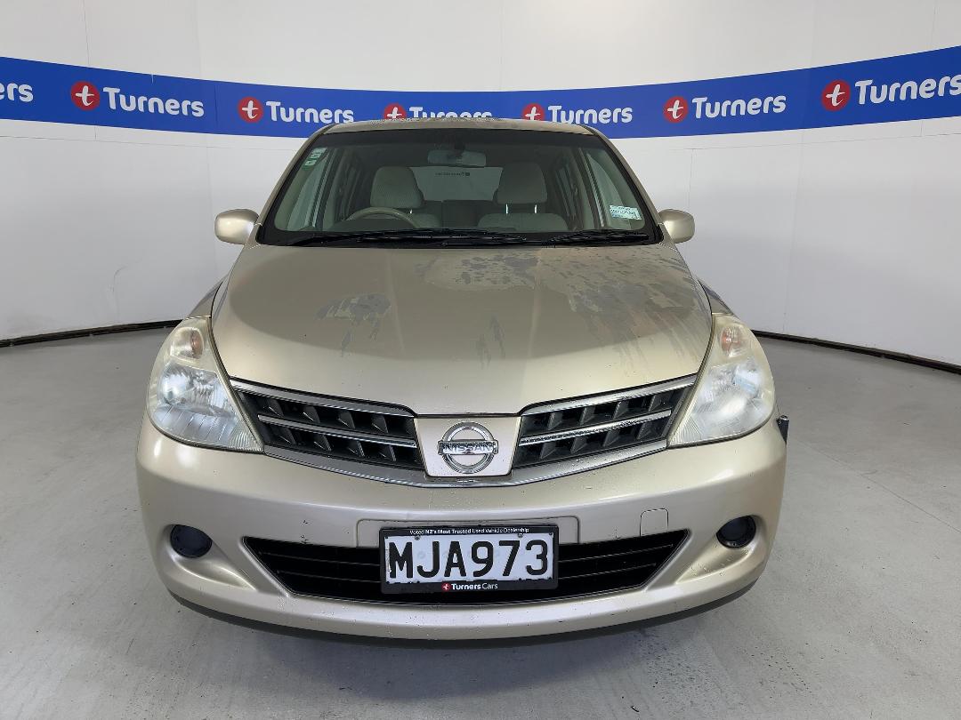 Photo '2' of Nissan Tiida Photo '2' of Nissan Tiida