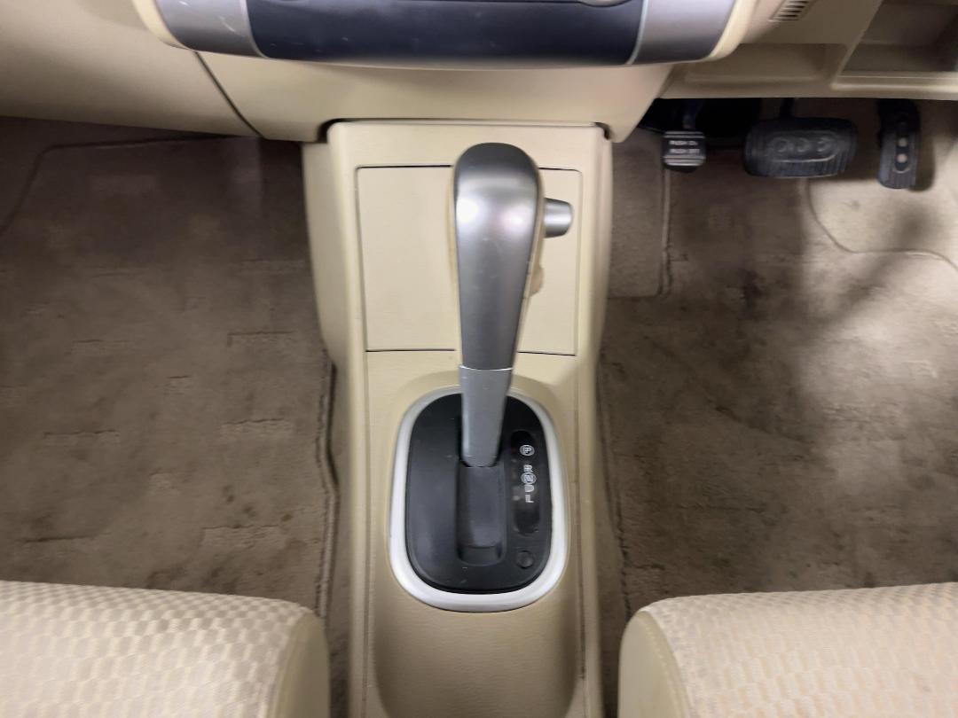 Photo '18' of Nissan Tiida Photo '18' of Nissan Tiida