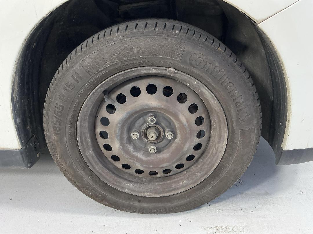 Photo '2' of Nissan Wingroad