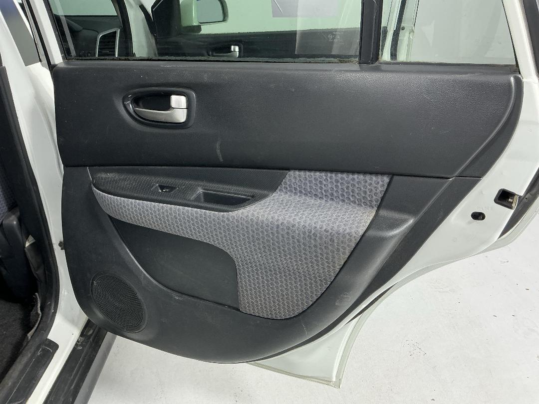 Photo '17' of Nissan Wingroad