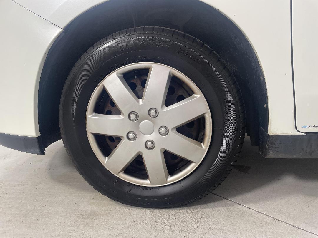 Photo '10' of Nissan Wingroad