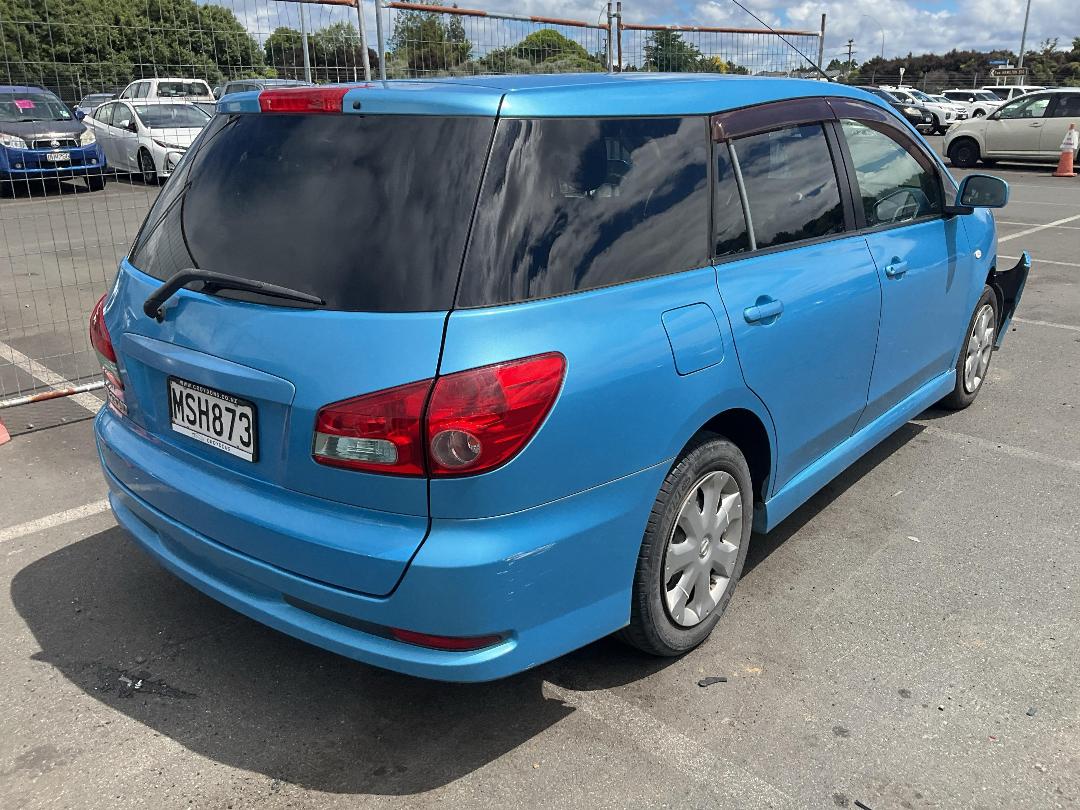 Photo '4' of Nissan Wingroad