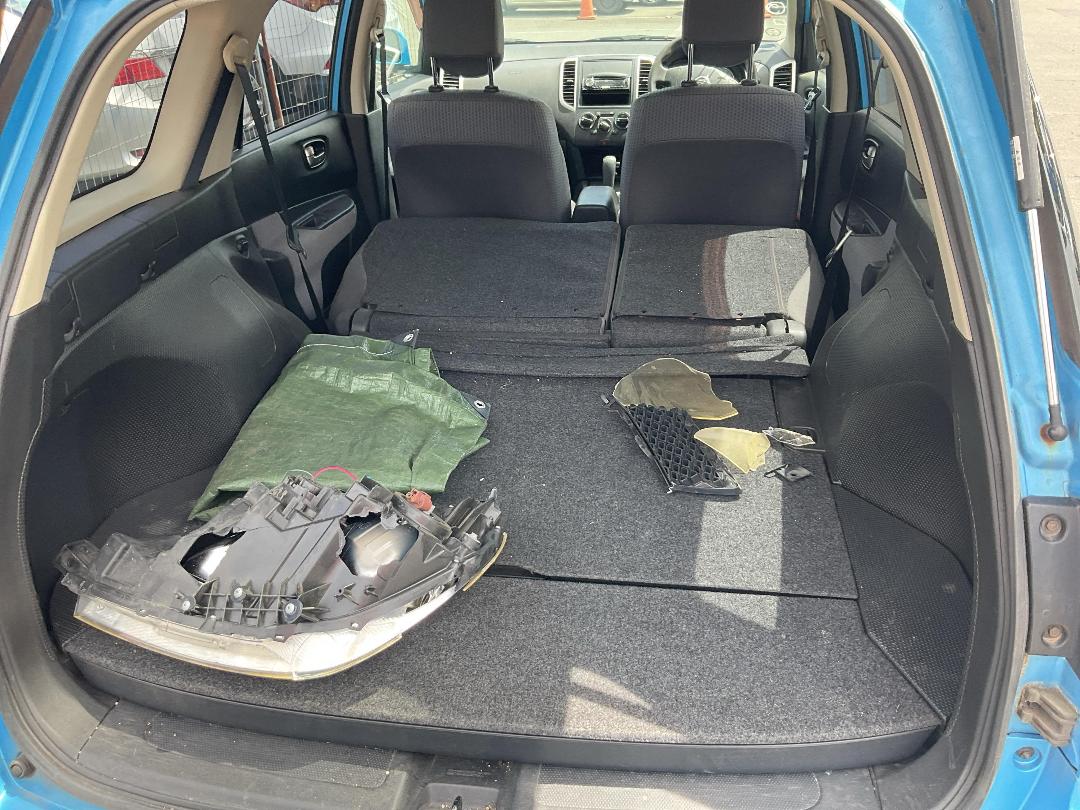 Photo '6' of Nissan Wingroad