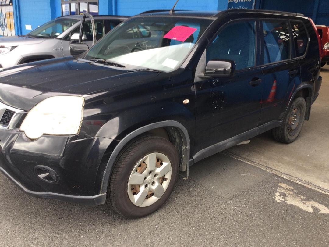 Photo '3' of Nissan X-Trail ST