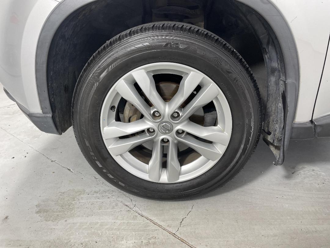 Photo '10' of Nissan X-Trail