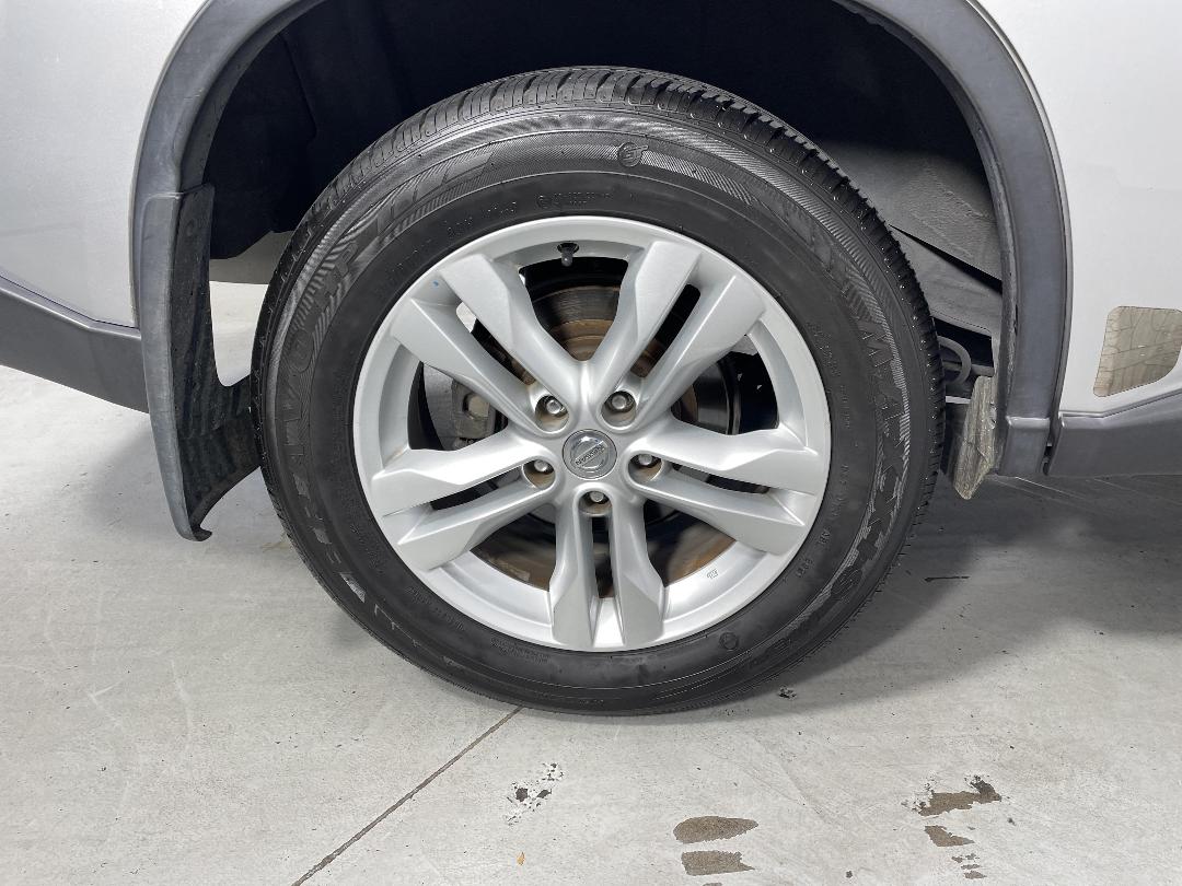 Photo '12' of Nissan X-Trail