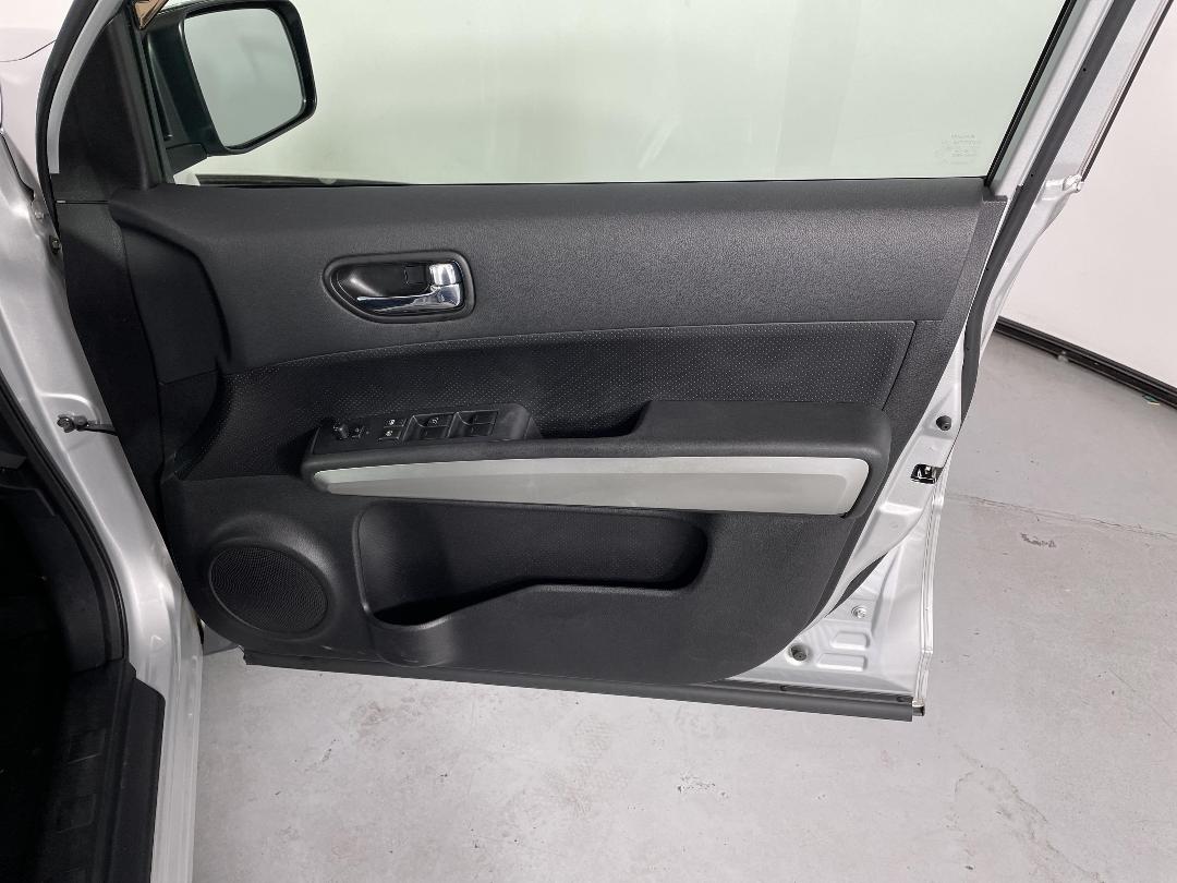 Photo '15' of Nissan X-Trail